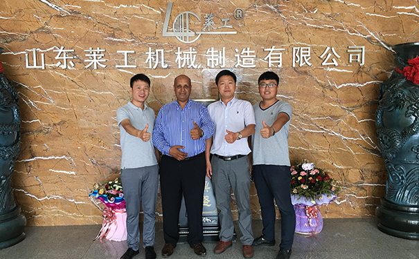 萊工.jpg 萊工.jpg